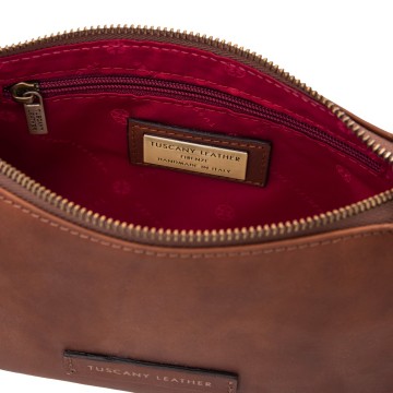 Clutch van mat volnerf leer   parfait intern