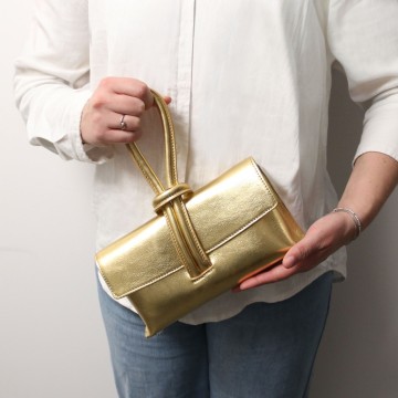 Clutch van zacht metallic leder