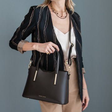 Compacte leren handtas met elegante stevige vorm 2