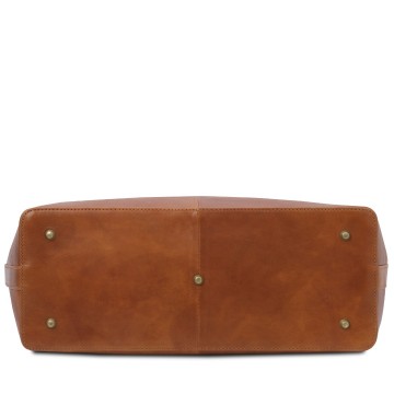 Dokterstas   reistas van plantaardig gelooid leer   leonardo  bodem