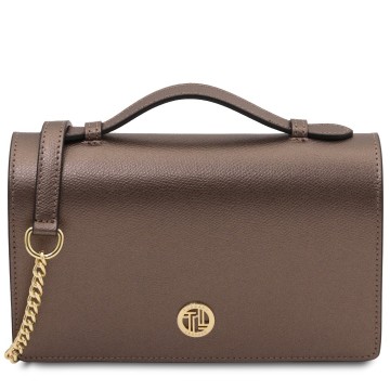Elegante leren clutch met gouden kettingriem brons