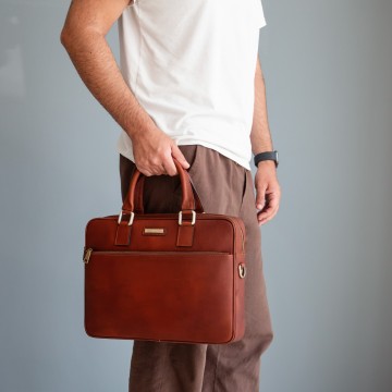 Ferrara laptoptas van mat volnerf leer1