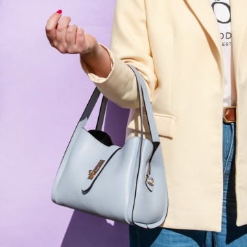 Handtas van zacht en soepel leer   soave1