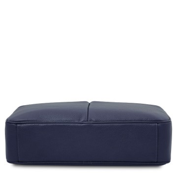 Laptoptas van gehamerd zacht leer   bodem