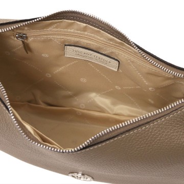 Lederen hobotas   michelle intern1