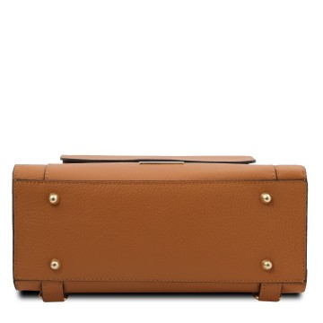 Rugtas voor dames van gehamerd leer  bodem