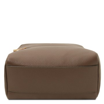 Zachte leren rugtas   prisma bodem